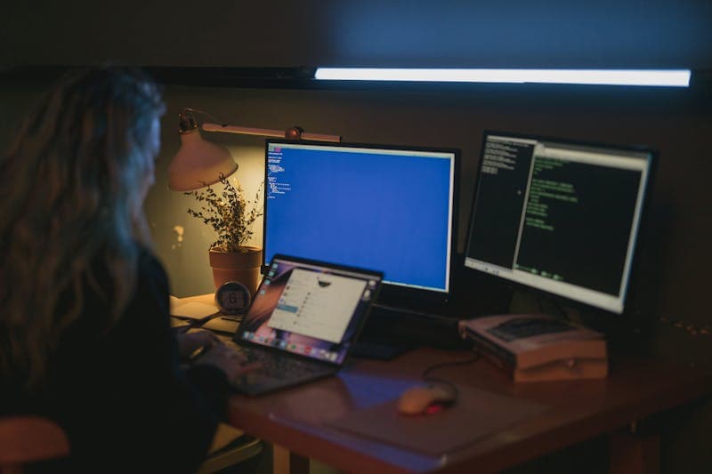 Web & Mobile Apps